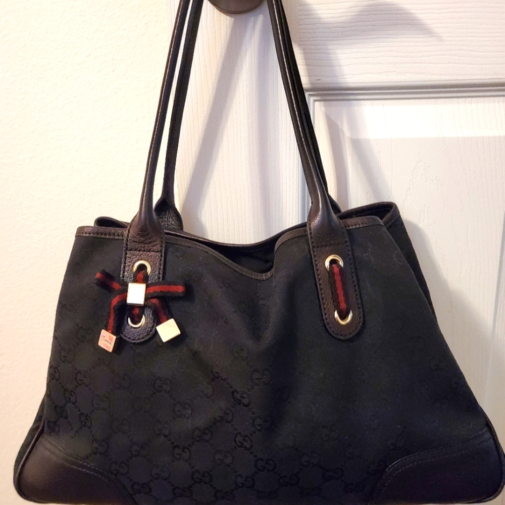 AUTHENTIC Gucci Princy Medium GG Monogram